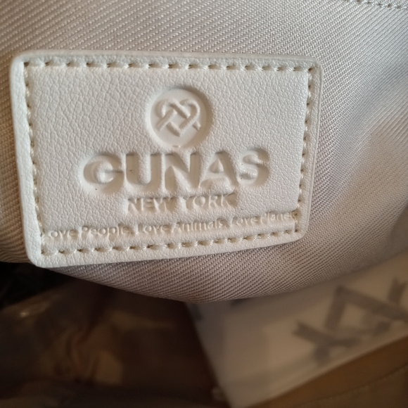 GUNAS New York Madison Shoulder Bag with Crossbody Strap - Picture 11 of 13